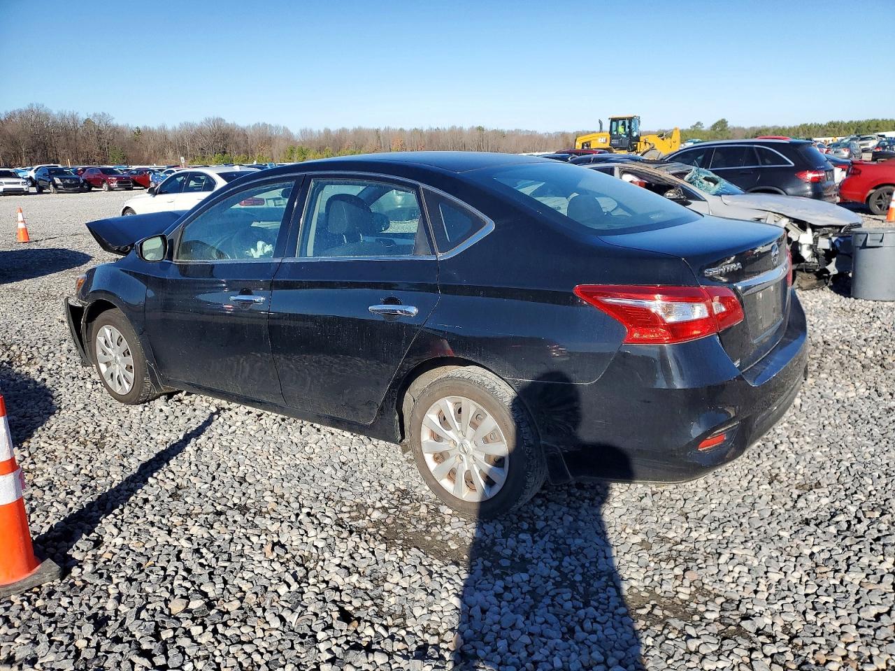2018 NISSAN SENTRA S photo 2