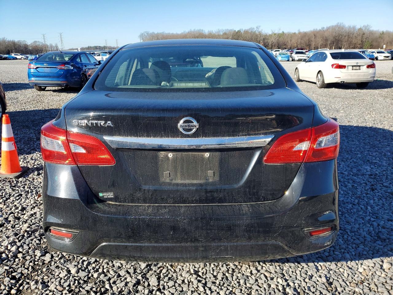 2018 NISSAN SENTRA S photo 6