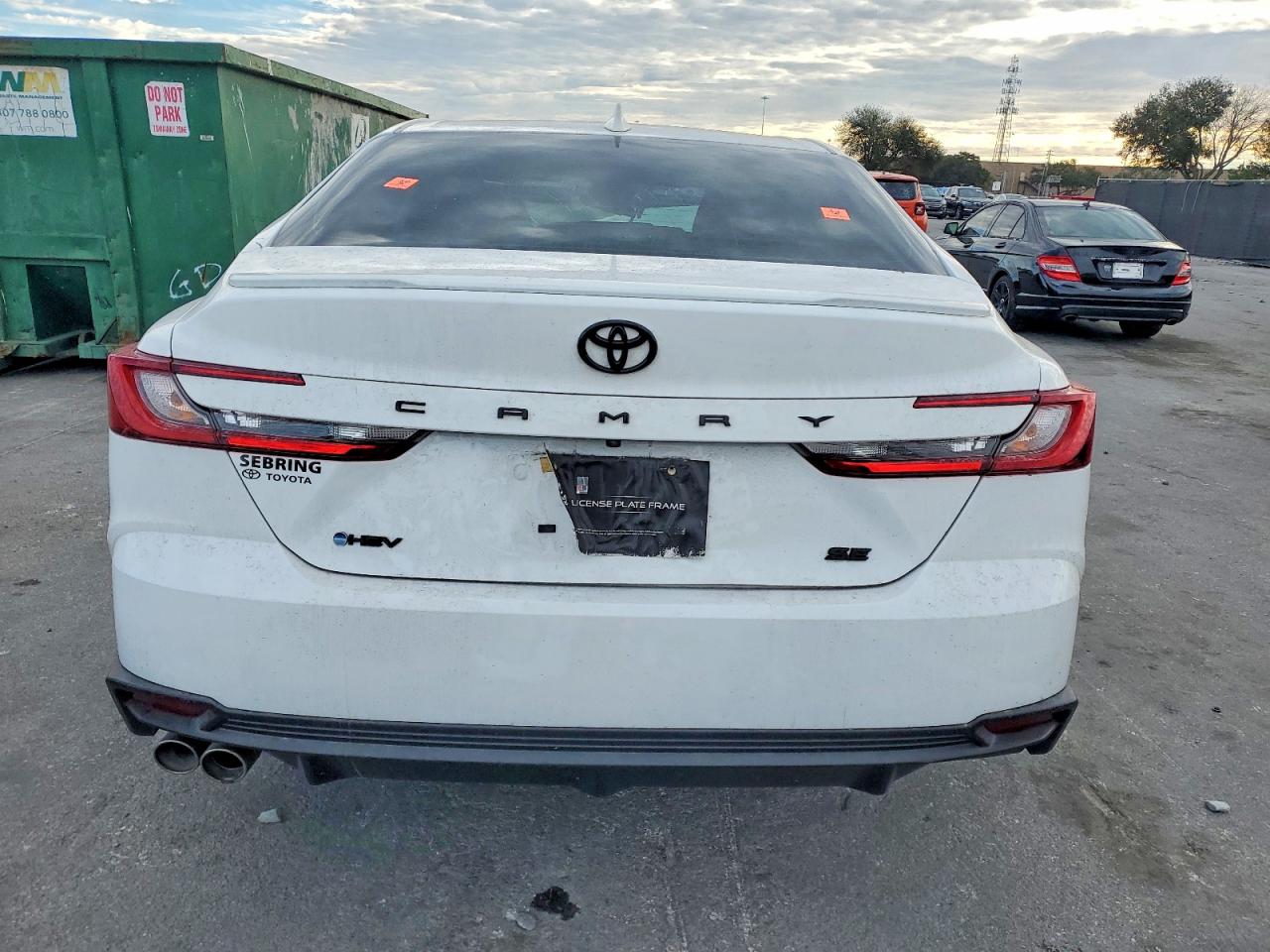 2025 TOYOTA CAMRY XSE photo 6