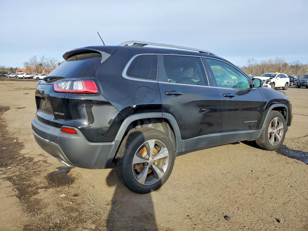 2019 JEEP CHEROKEE LIMITED photo 3