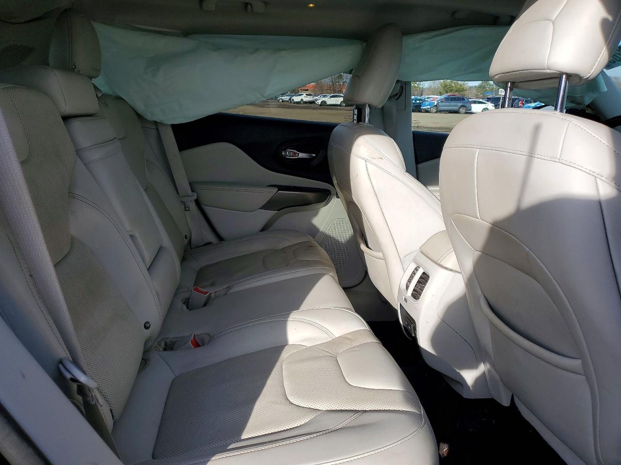2019 JEEP CHEROKEE LIMITED photo 11