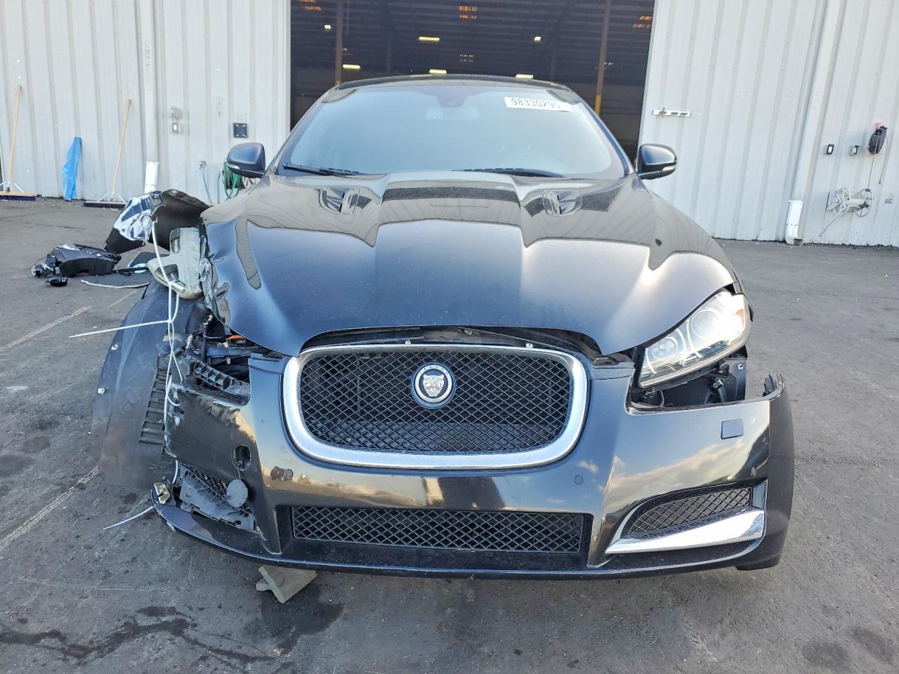 2013 JAGUAR XF SUPERCHARGED photo 5