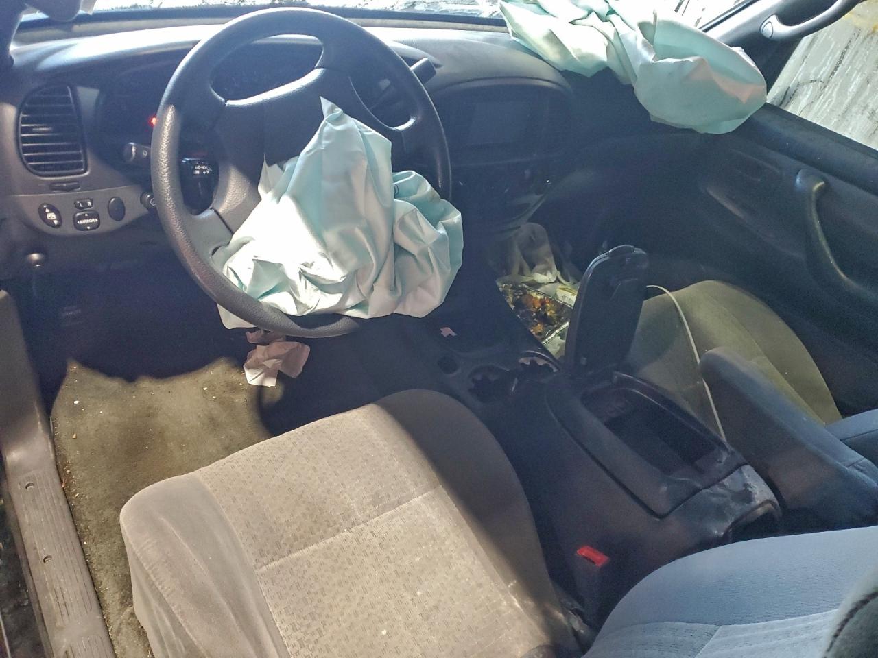 2004 TOYOTA TUNDRA DOUBLE CAB SR5 photo 8