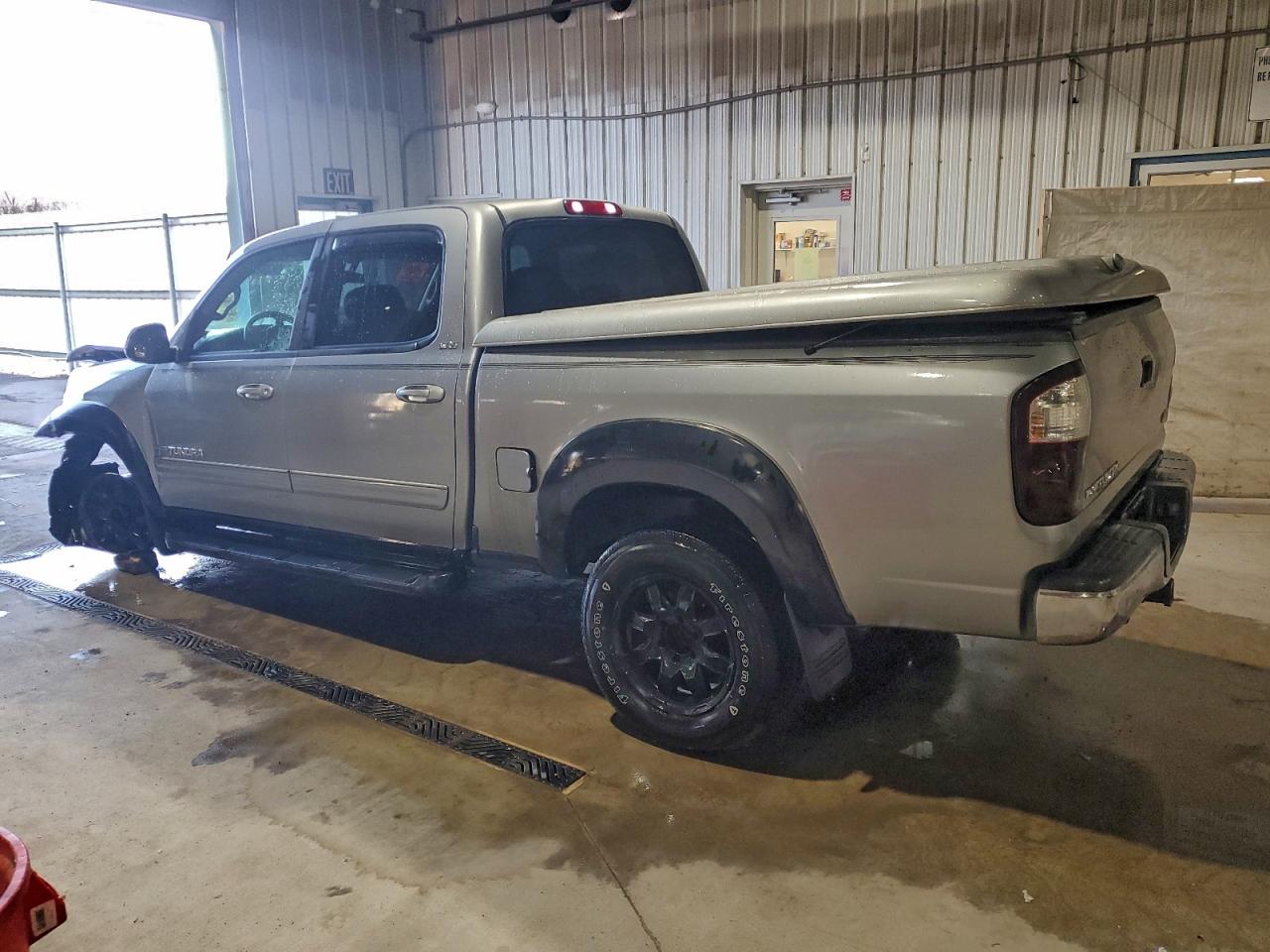 2004 TOYOTA TUNDRA DOUBLE CAB SR5 photo 2