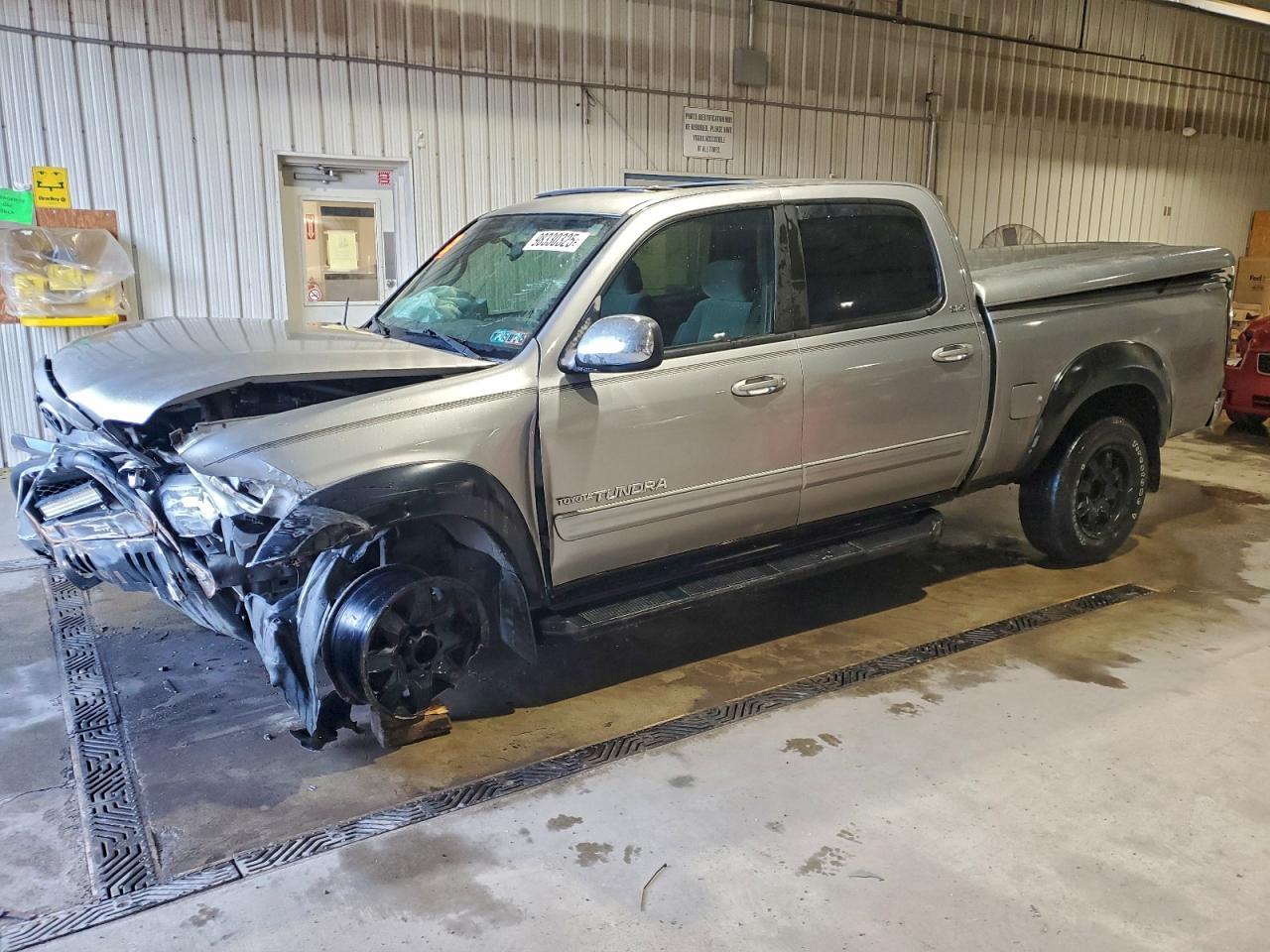 2004 TOYOTA TUNDRA
