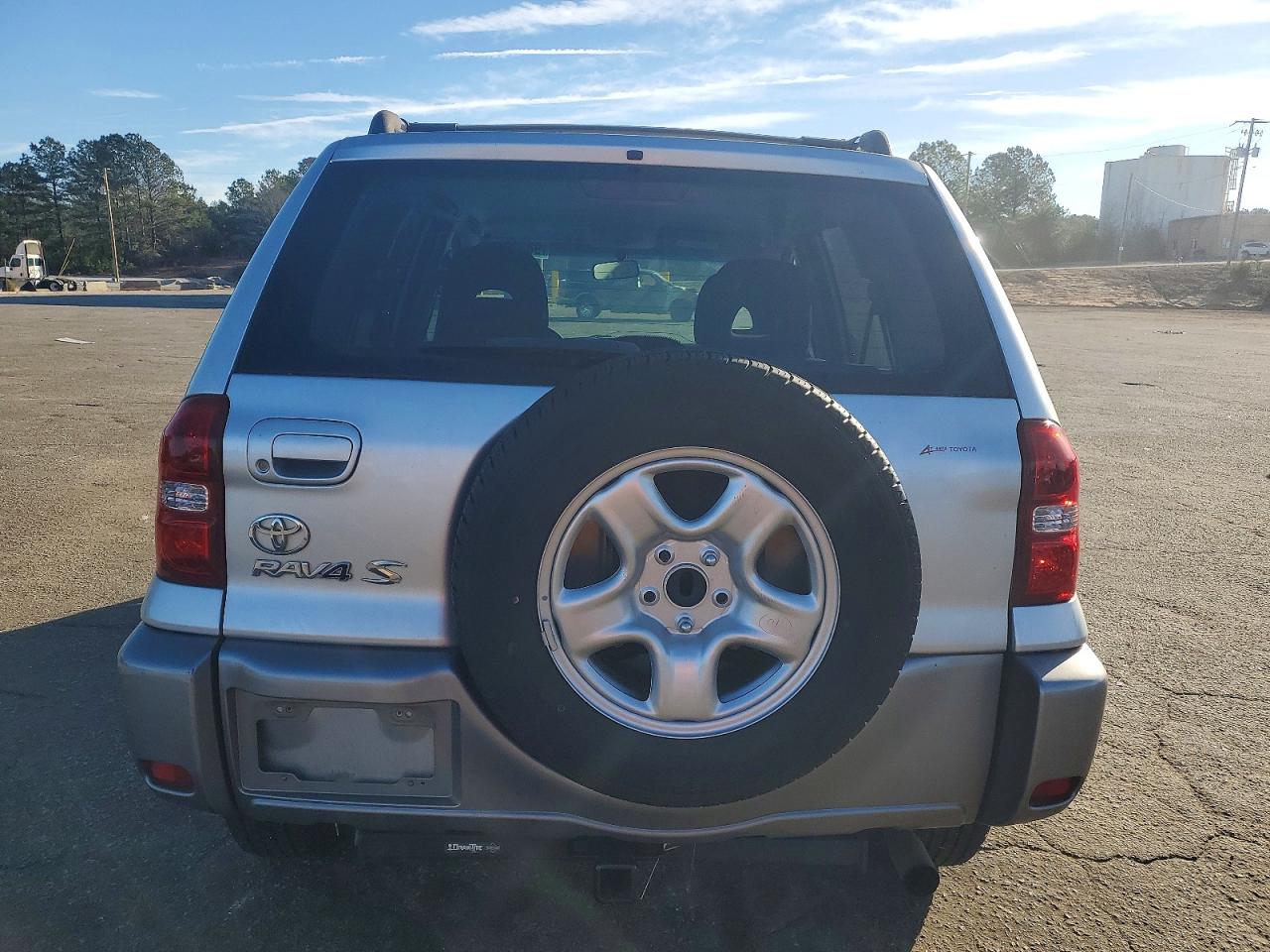 2004 TOYOTA RAV4 photo 6