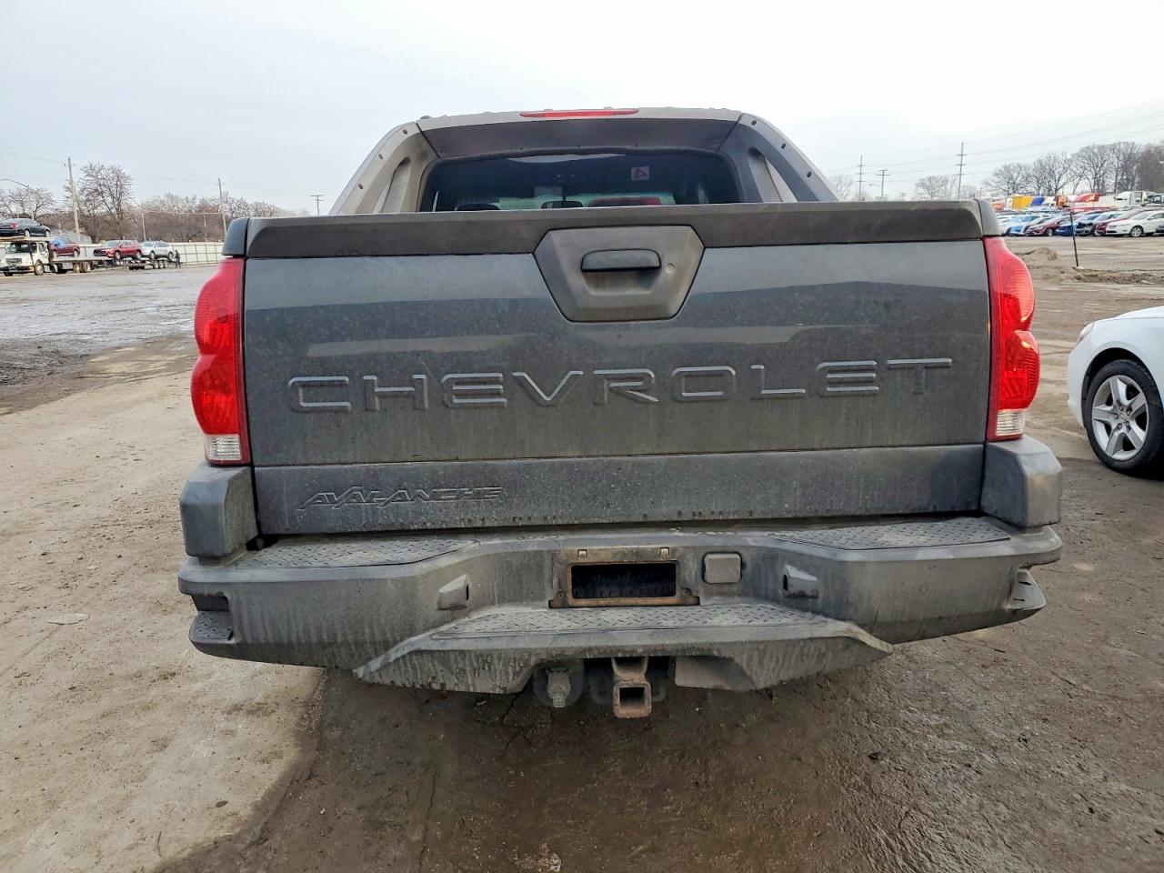 2004 CHEVROLET AVALANCHE C1500 photo 6