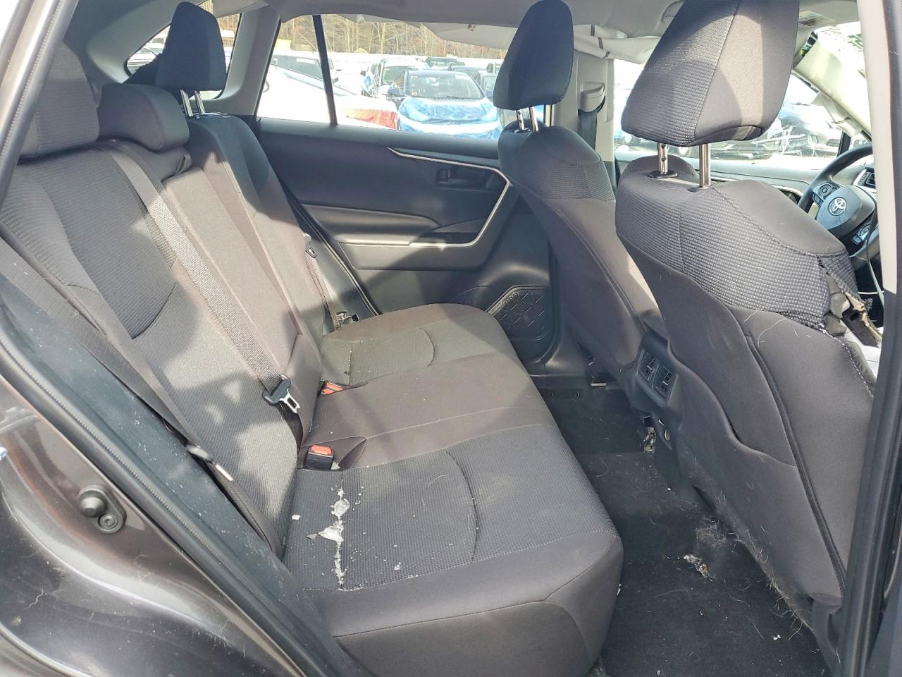 2024 TOYOTA RAV4 LE photo 11