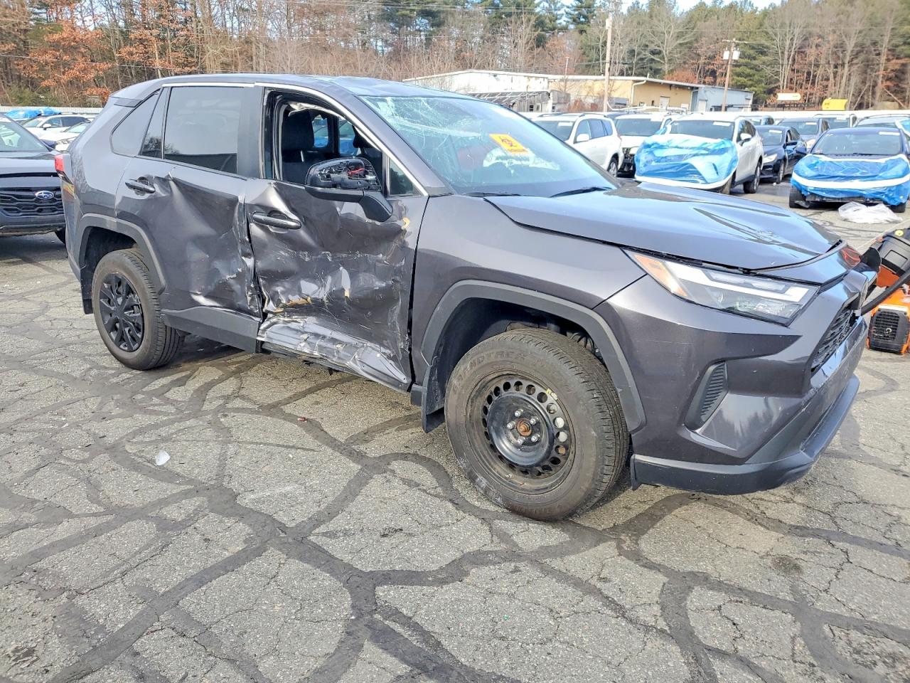 2024 TOYOTA RAV4 LE photo 4