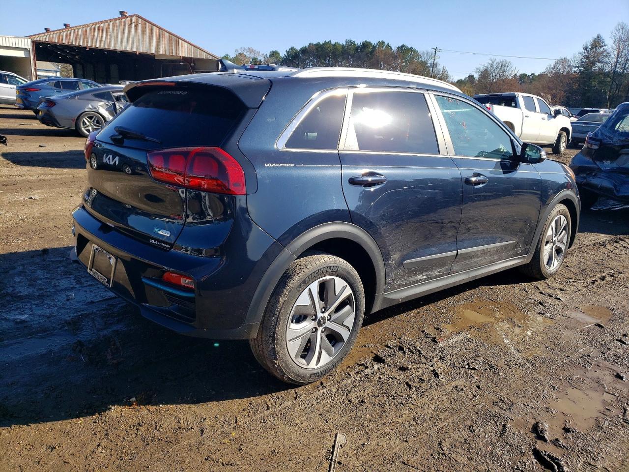 2022 KIA NIRO S photo 3