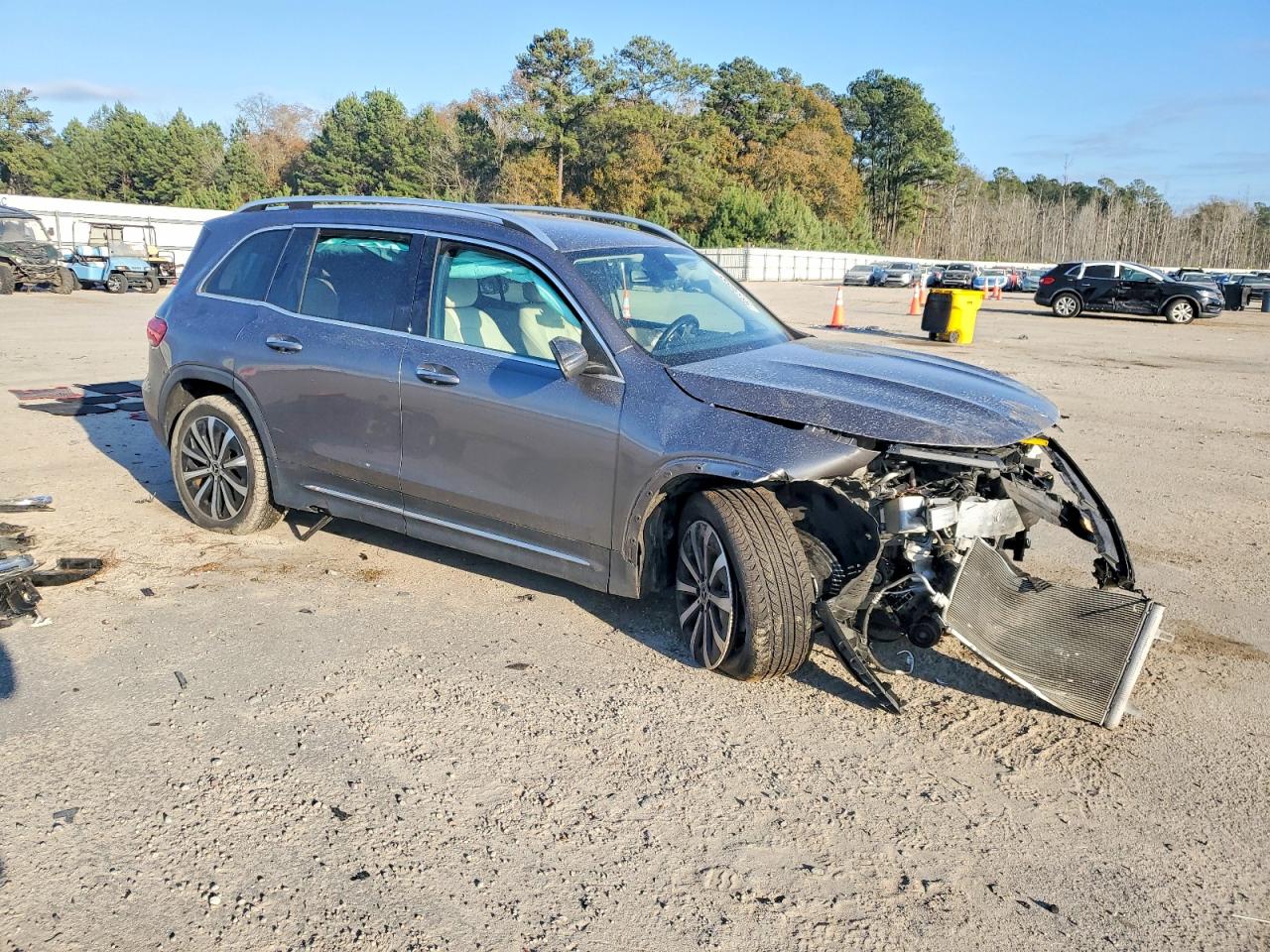 2021 MERCEDES-BENZ GLB 250 photo 4
