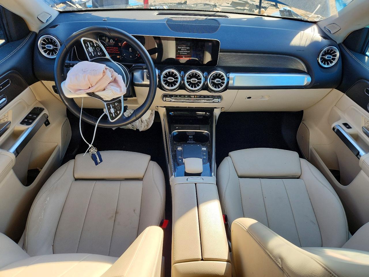 2021 MERCEDES-BENZ GLB 250 photo 8