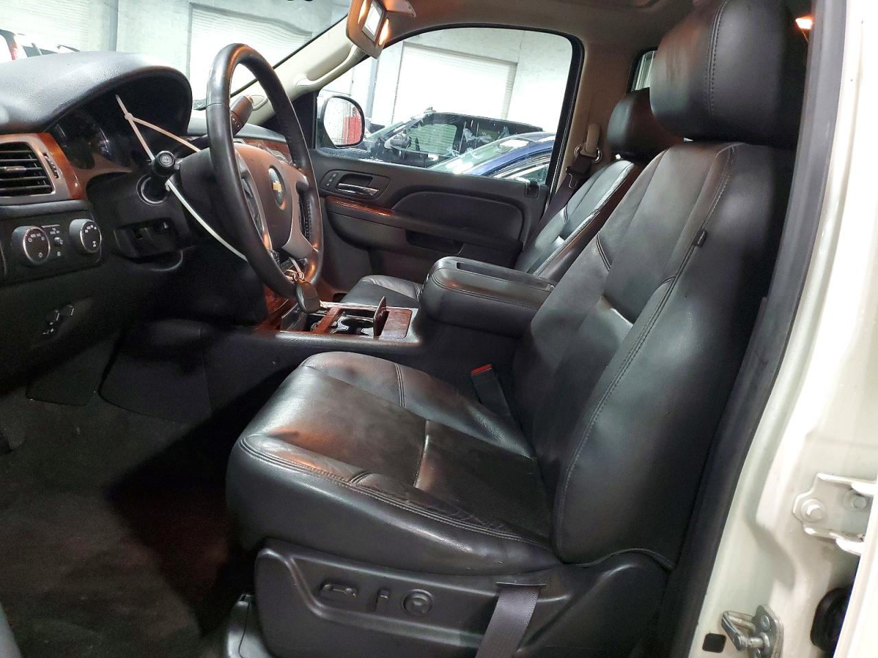 2013 CHEVROLET TAHOE K1500 LTZ photo 7