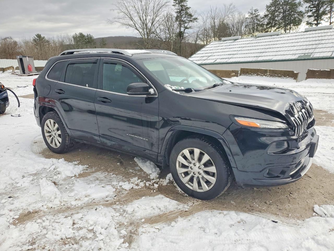 2017 JEEP CHEROKEE OVERLAND photo 4