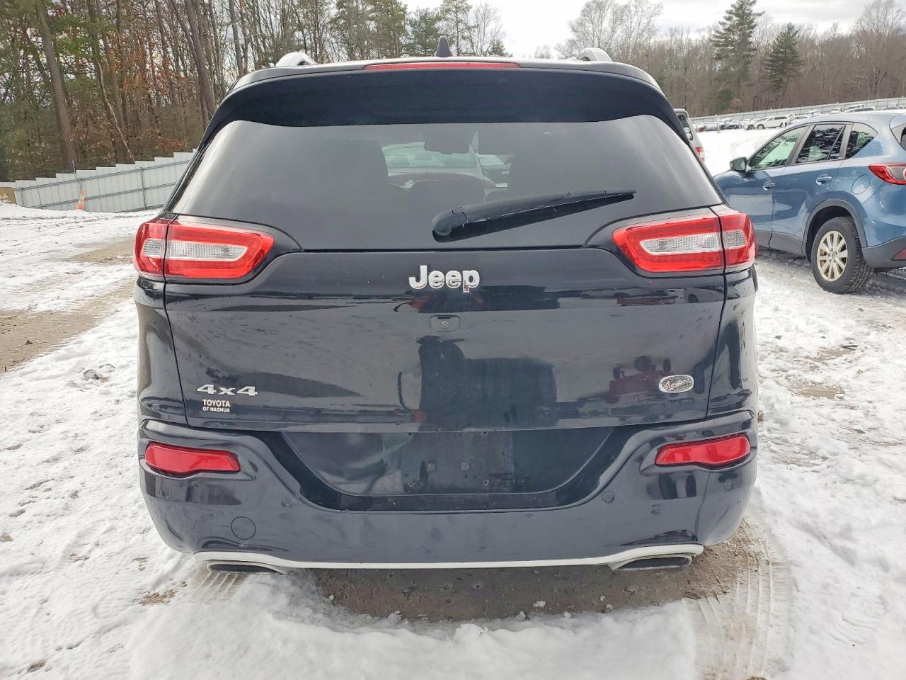 2017 JEEP CHEROKEE OVERLAND photo 6