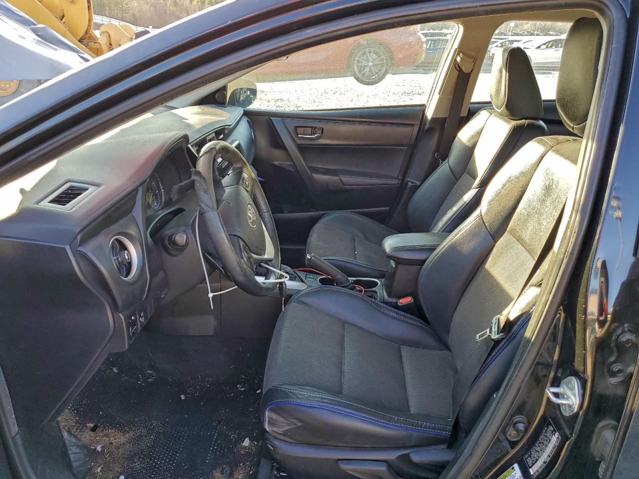 2017 TOYOTA COROLLA L photo 7