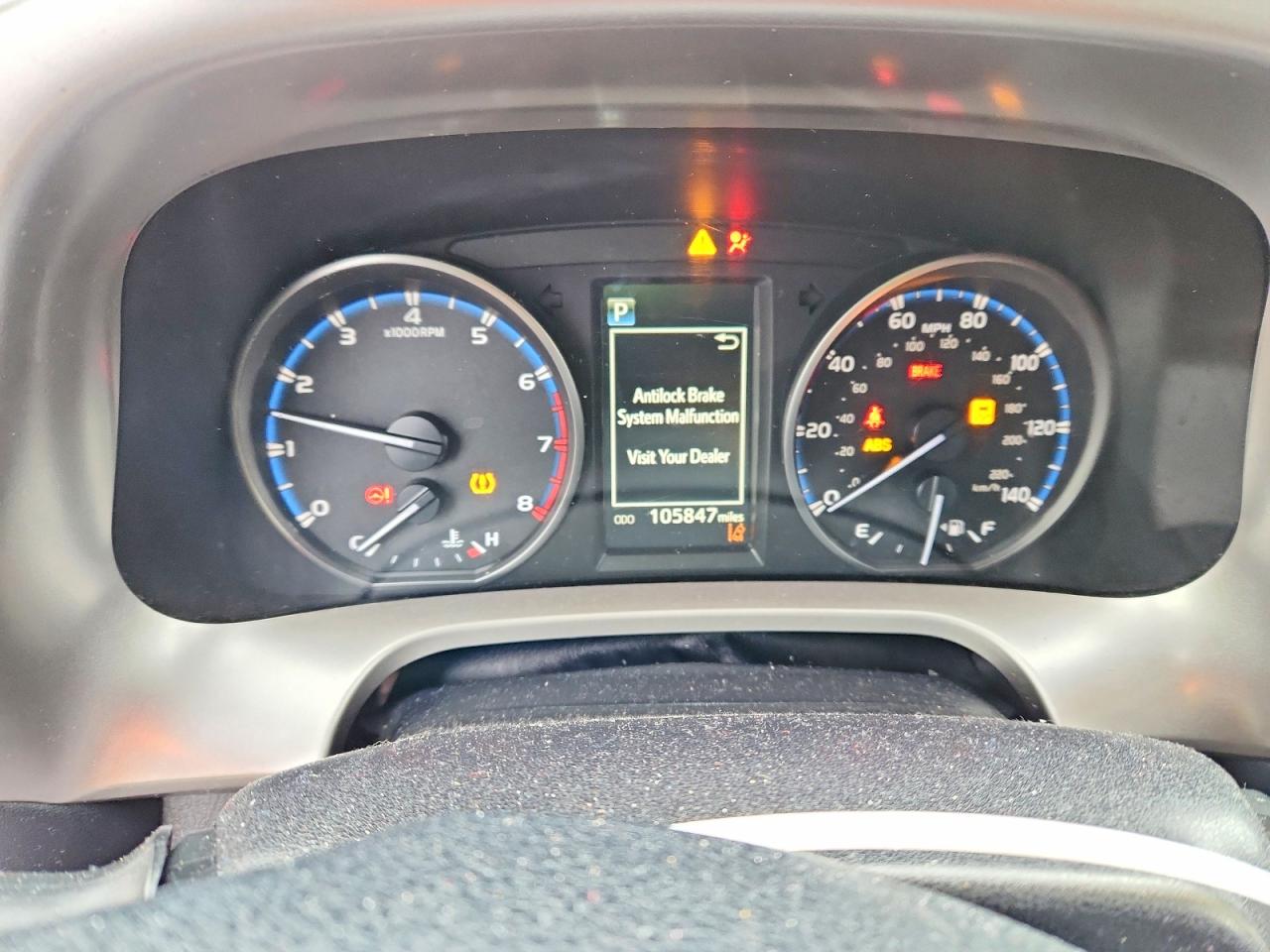 2017 TOYOTA RAV4 LE photo 8