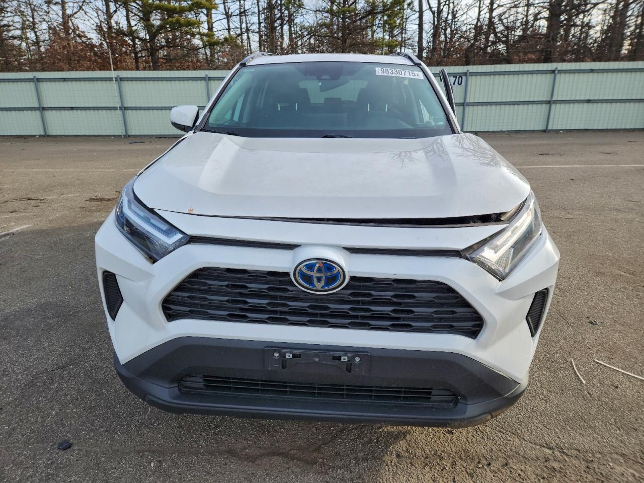 2022 TOYOTA RAV4 XLE photo 5