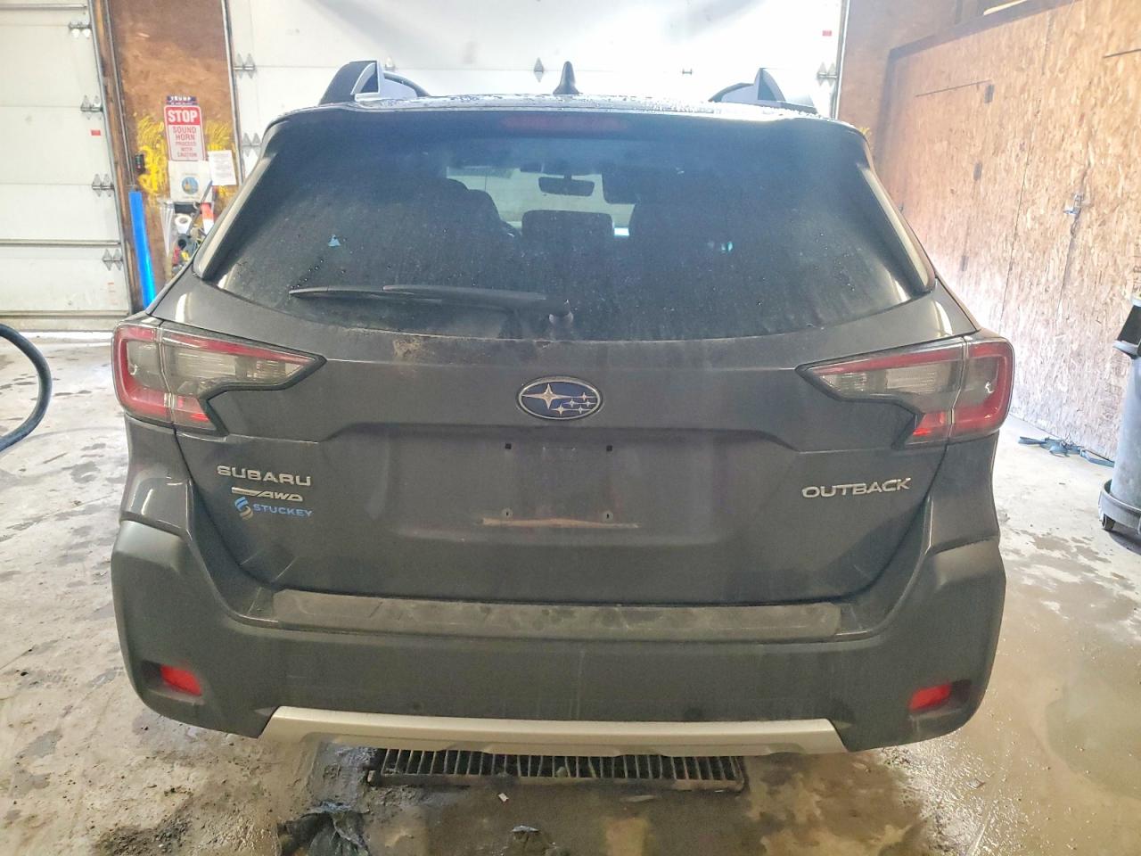 2023 SUBARU OUTBACK LIMITED photo 6
