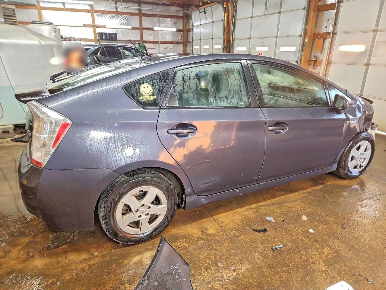 2010 TOYOTA PRIUS photo 5