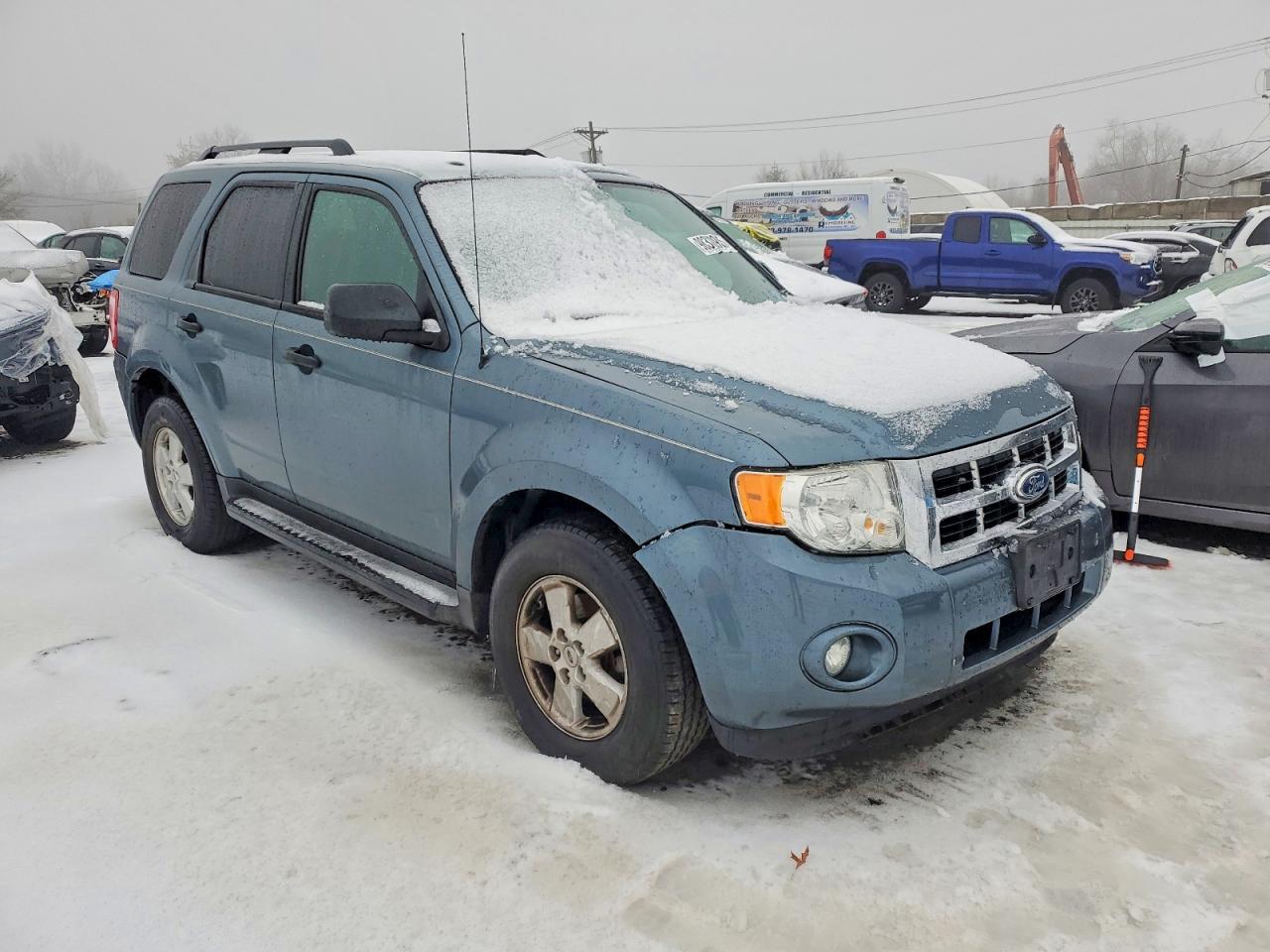 2012 FORD ESCAPE XLT photo 10