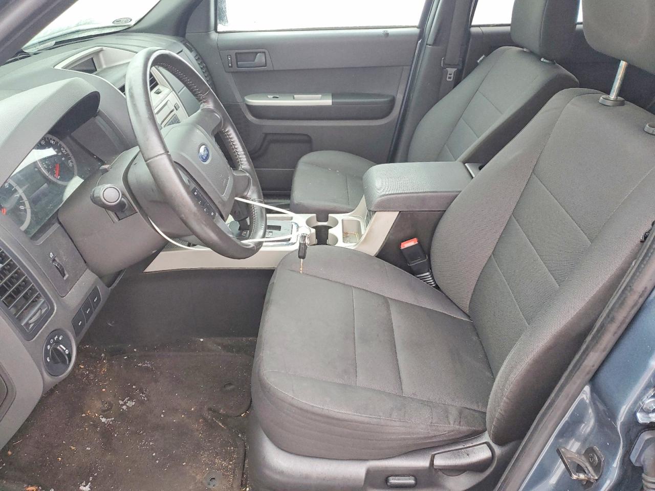 2012 FORD ESCAPE XLT photo 19