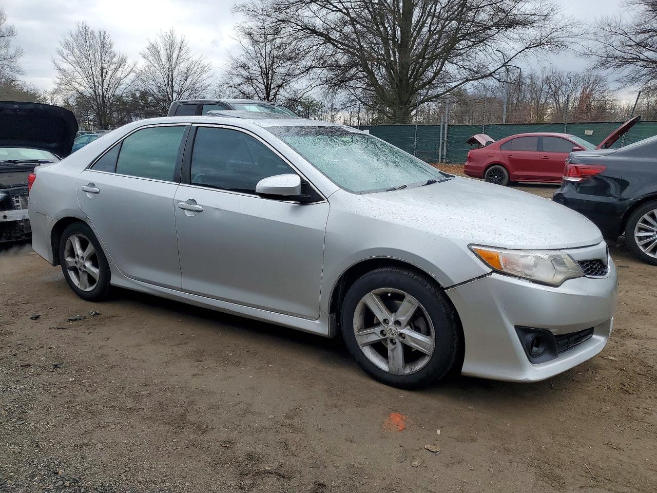 2012 TOYOTA CAMRY BASE photo 4