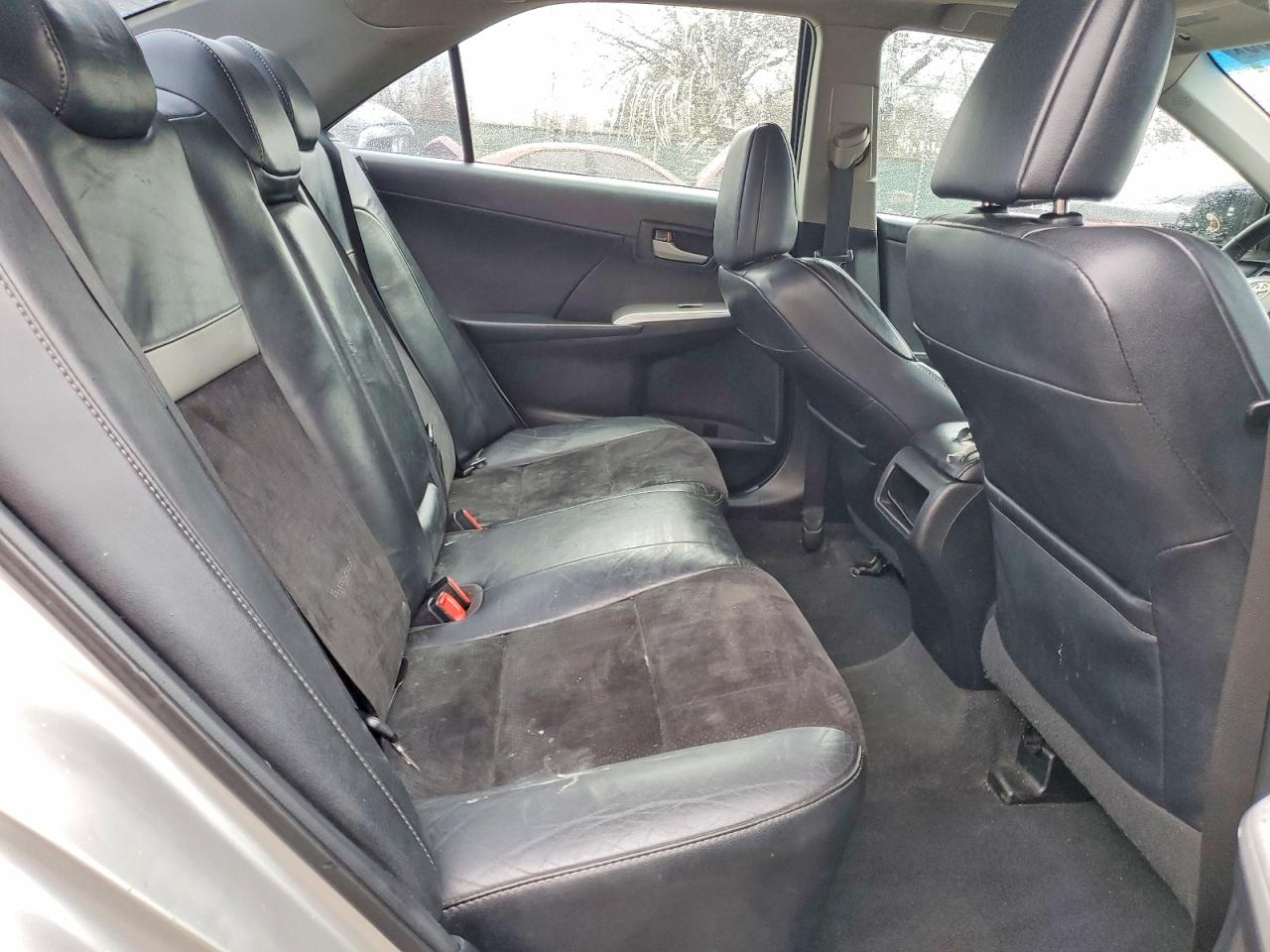 2012 TOYOTA CAMRY BASE photo 10