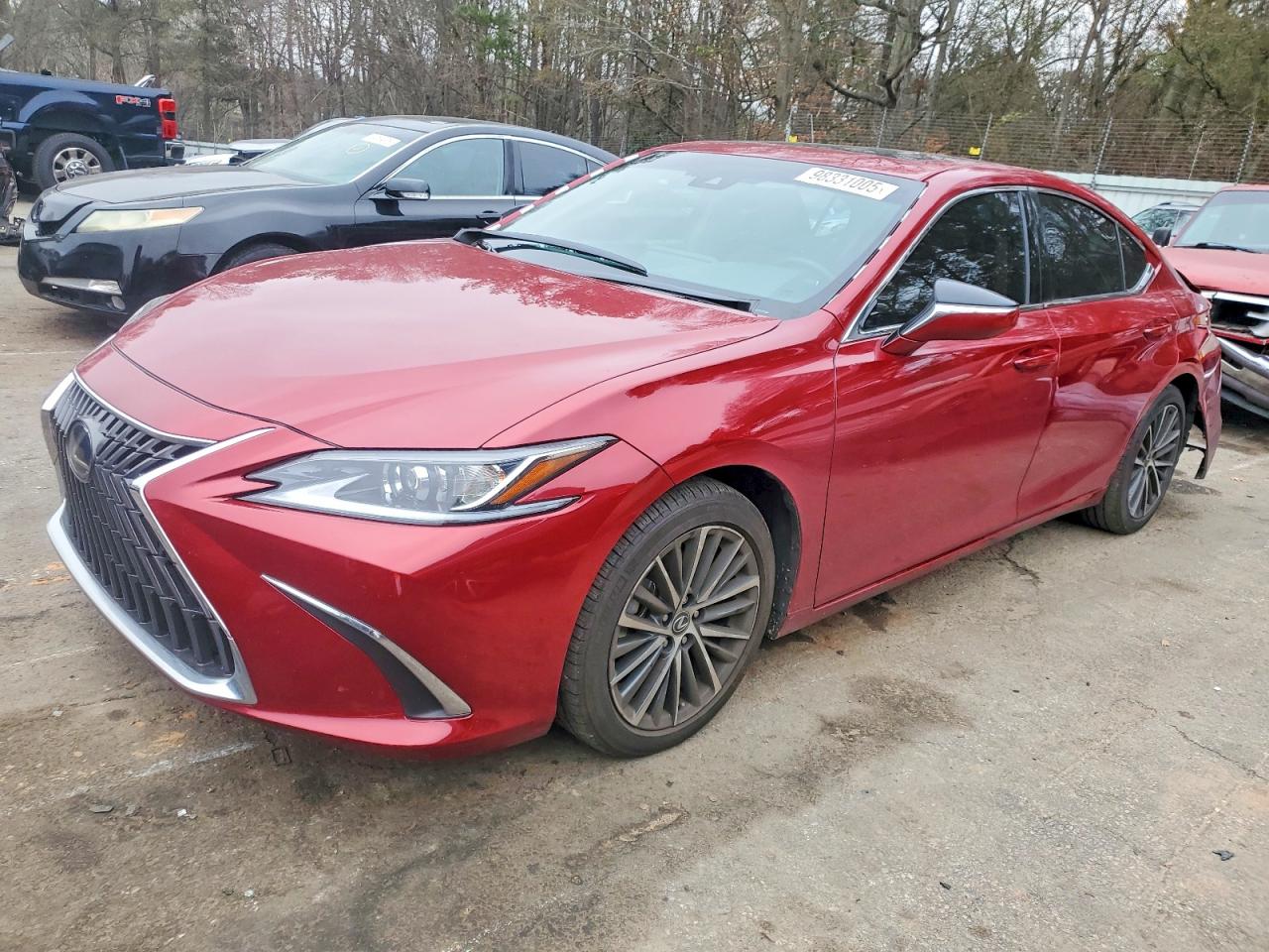 2025 LEXUS ES