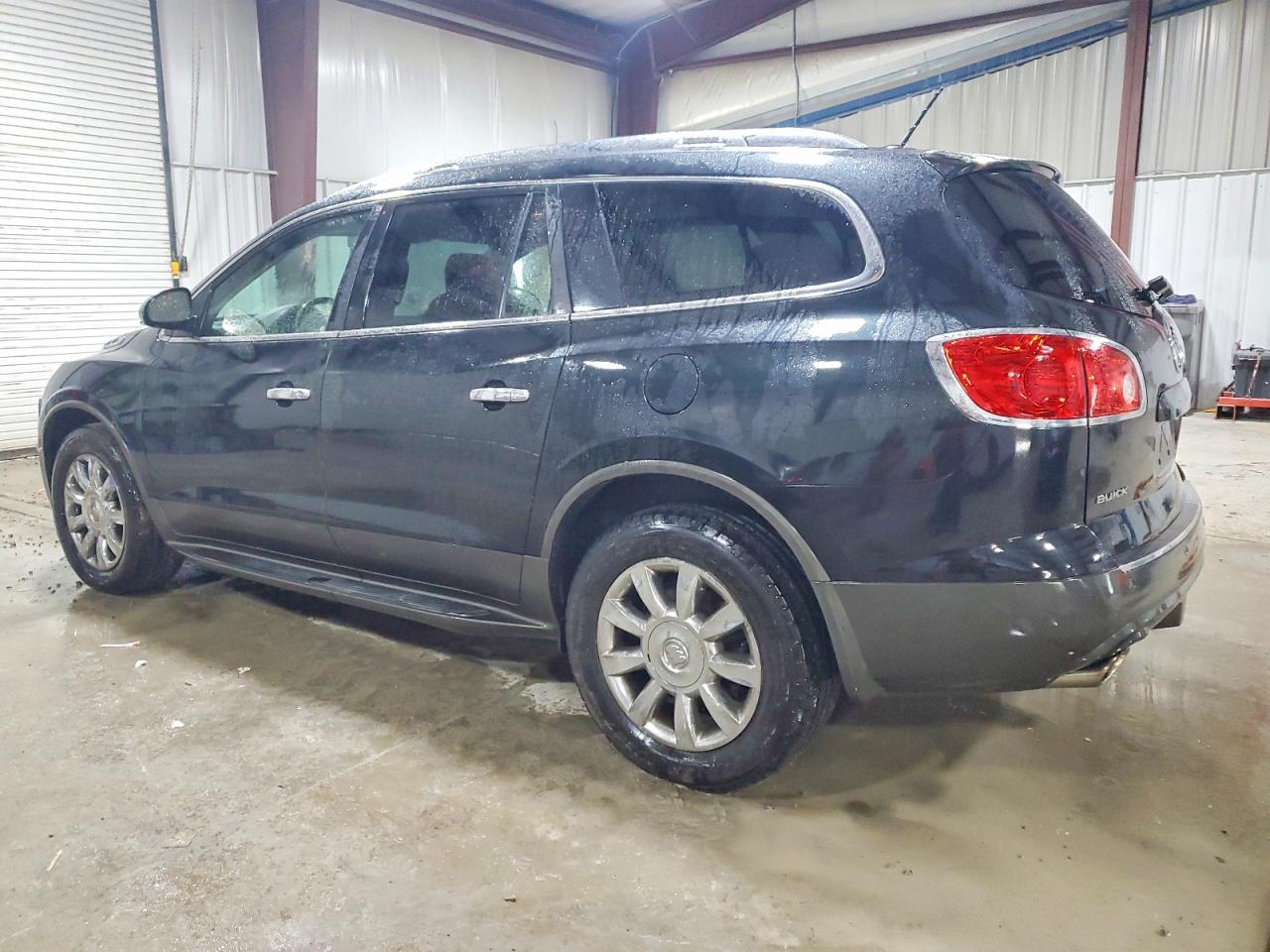 2011 BUICK ENCLAVE CXL photo 2