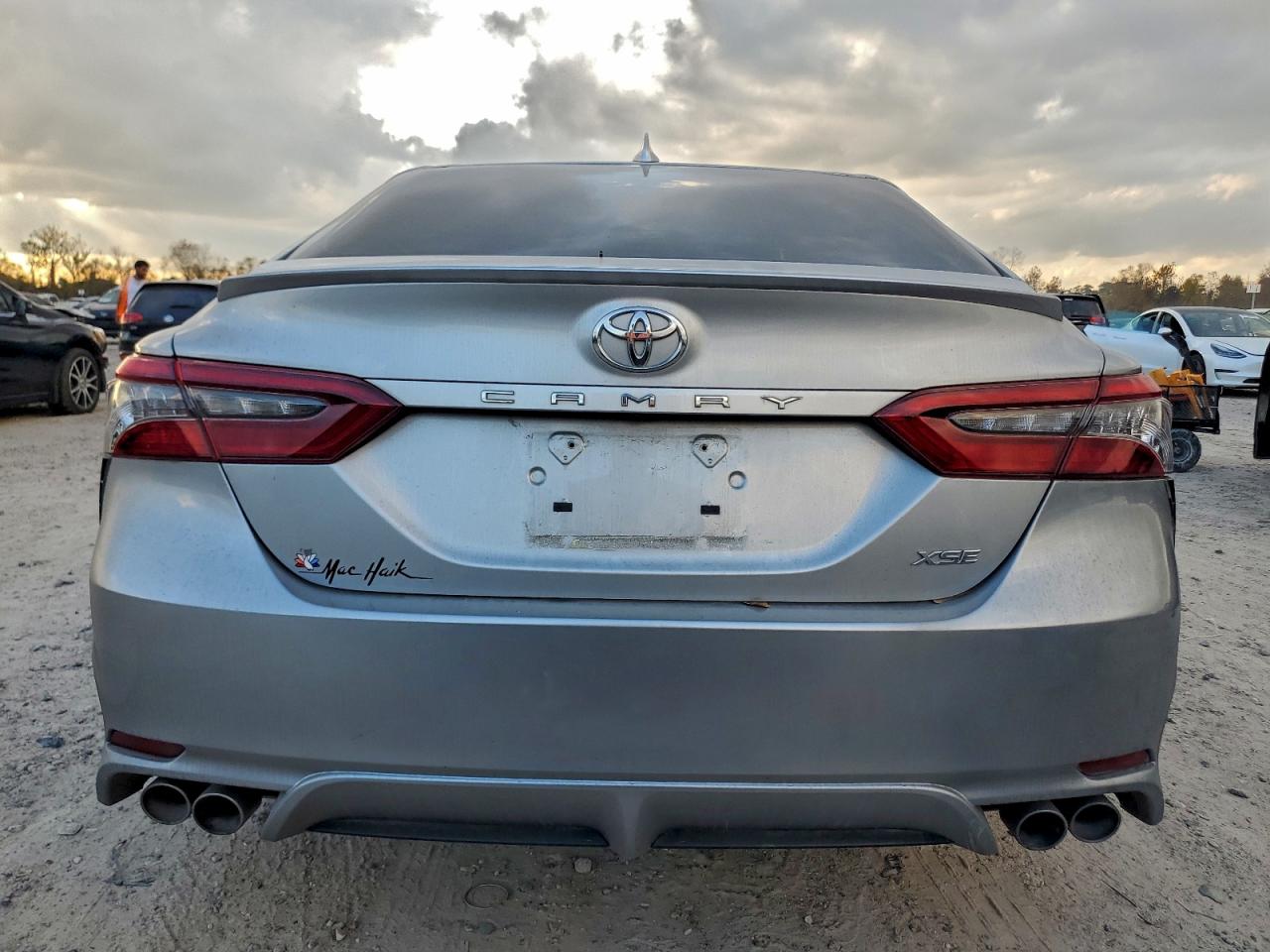 2021 TOYOTA CAMRY XSE photo 11