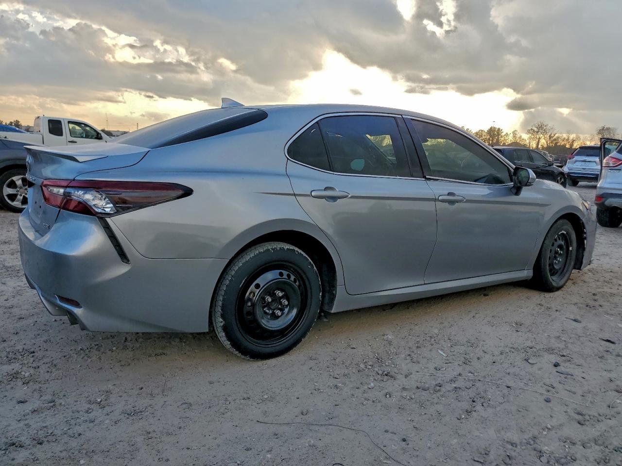 2021 TOYOTA CAMRY XSE photo 5