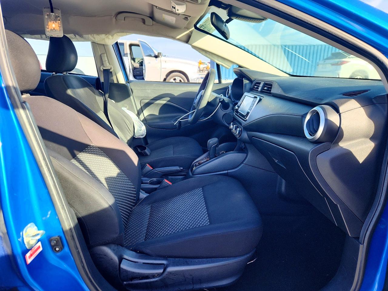 2021 NISSAN VERSA S photo 7