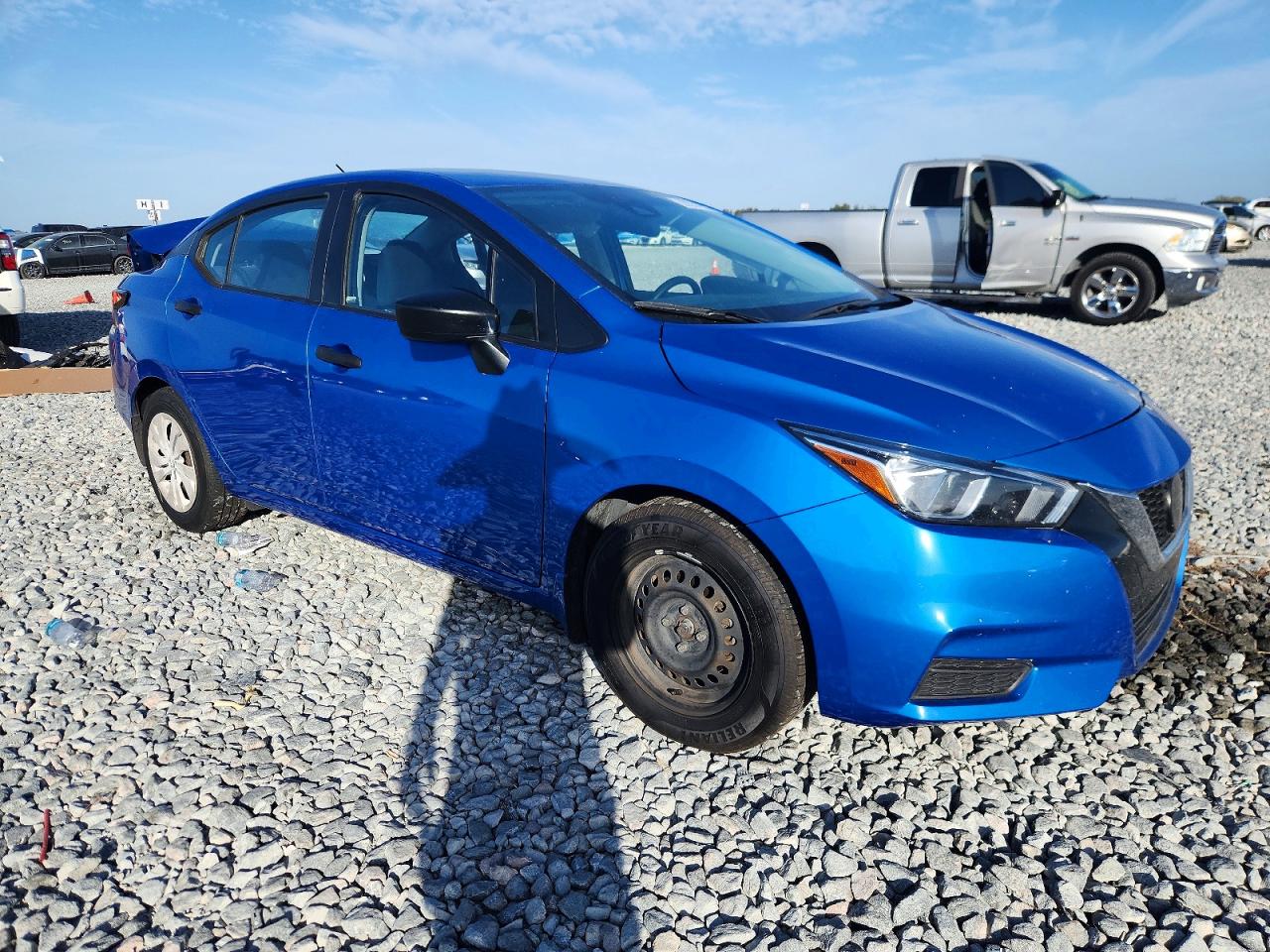 2021 NISSAN VERSA S photo 4