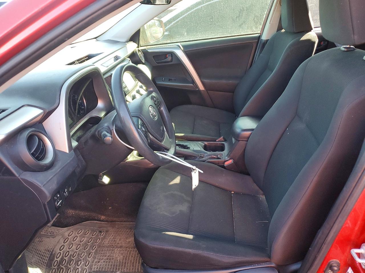 2017 TOYOTA RAV4 LE photo 7