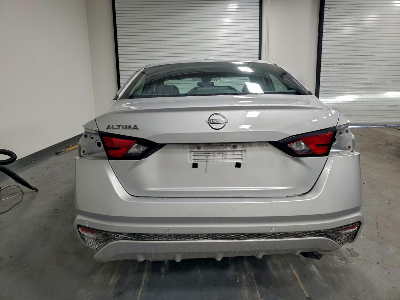 2025 NISSAN ALTIMA SV photo 6