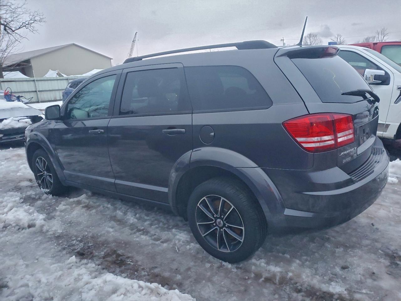 2018 DODGE JOURNEY SE photo 2