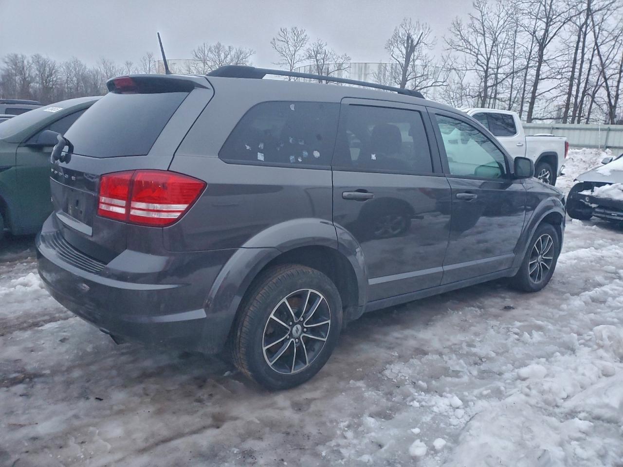 2018 DODGE JOURNEY SE photo 3