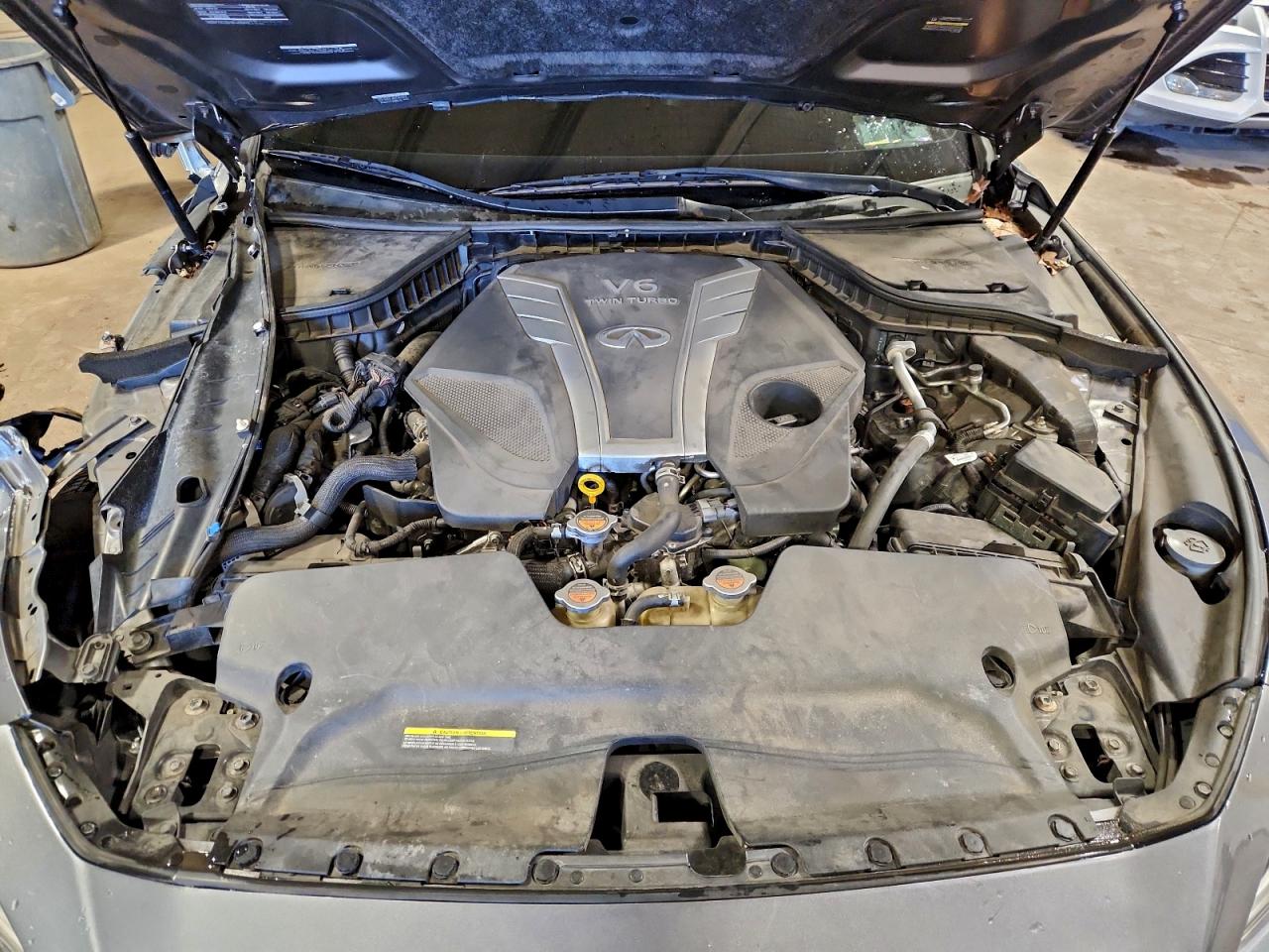 2018 INFINITI Q50 LUXE photo 11