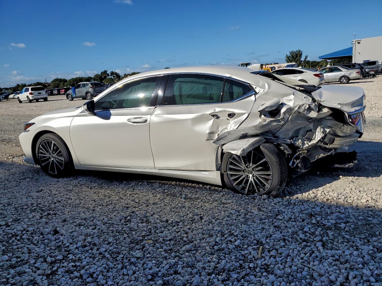 2024 LEXUS ES 350 BASE photo 2