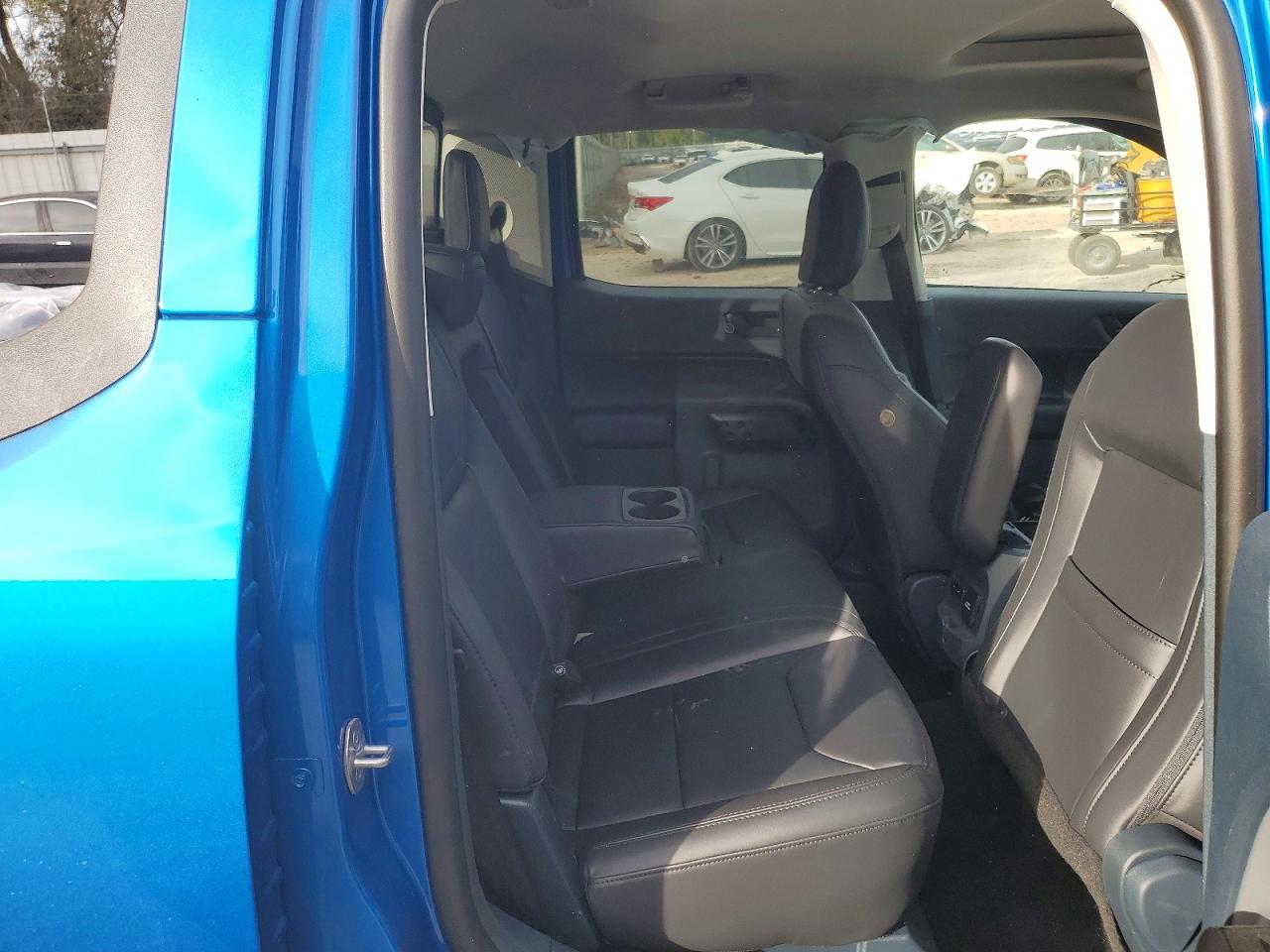 2025 FORD MAVERICK LARIAT photo 10