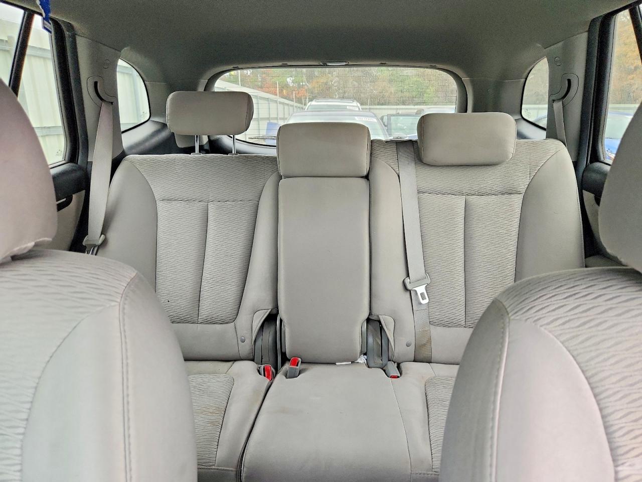 2009 HYUNDAI SANTA FE GLS photo 10