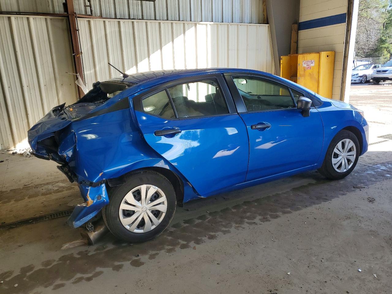 2024 NISSAN VERSA S photo 3