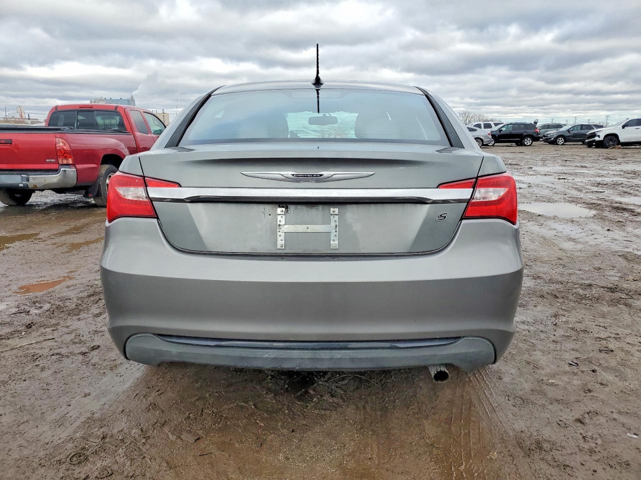 2013 CHRYSLER 200 TOURING photo 6