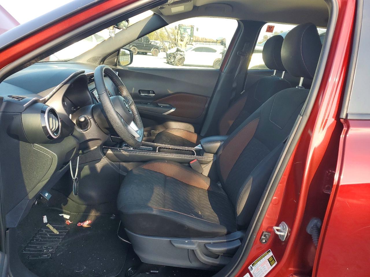 2021 NISSAN KICKS SR photo 13