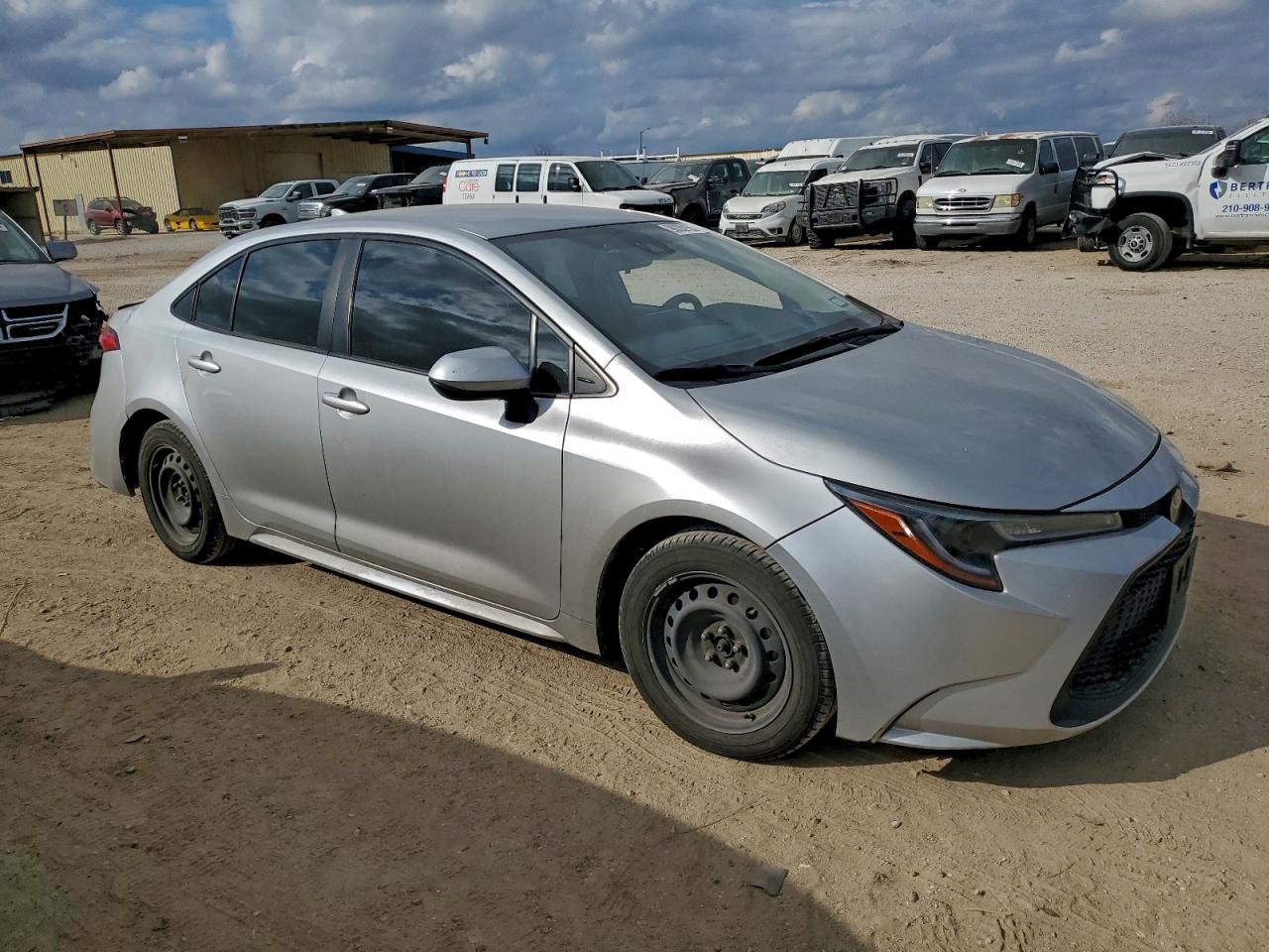 2022 TOYOTA COROLLA LE photo 10