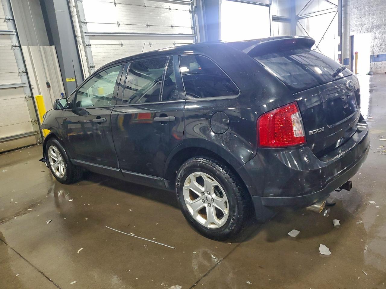 2013 FORD EDGE SE photo 2