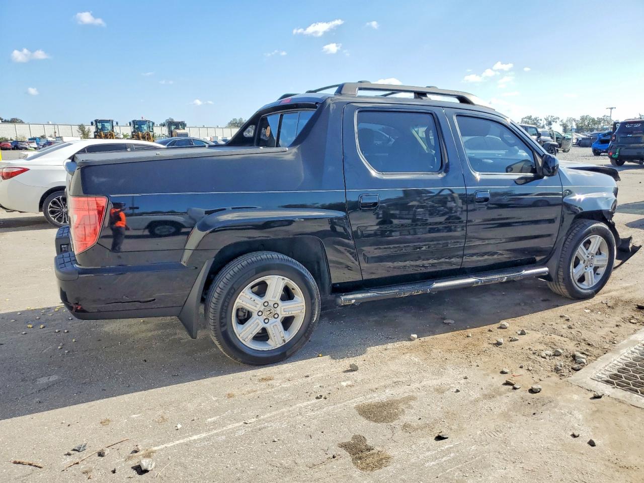 2010 HONDA RIDGELINE RTL photo 3