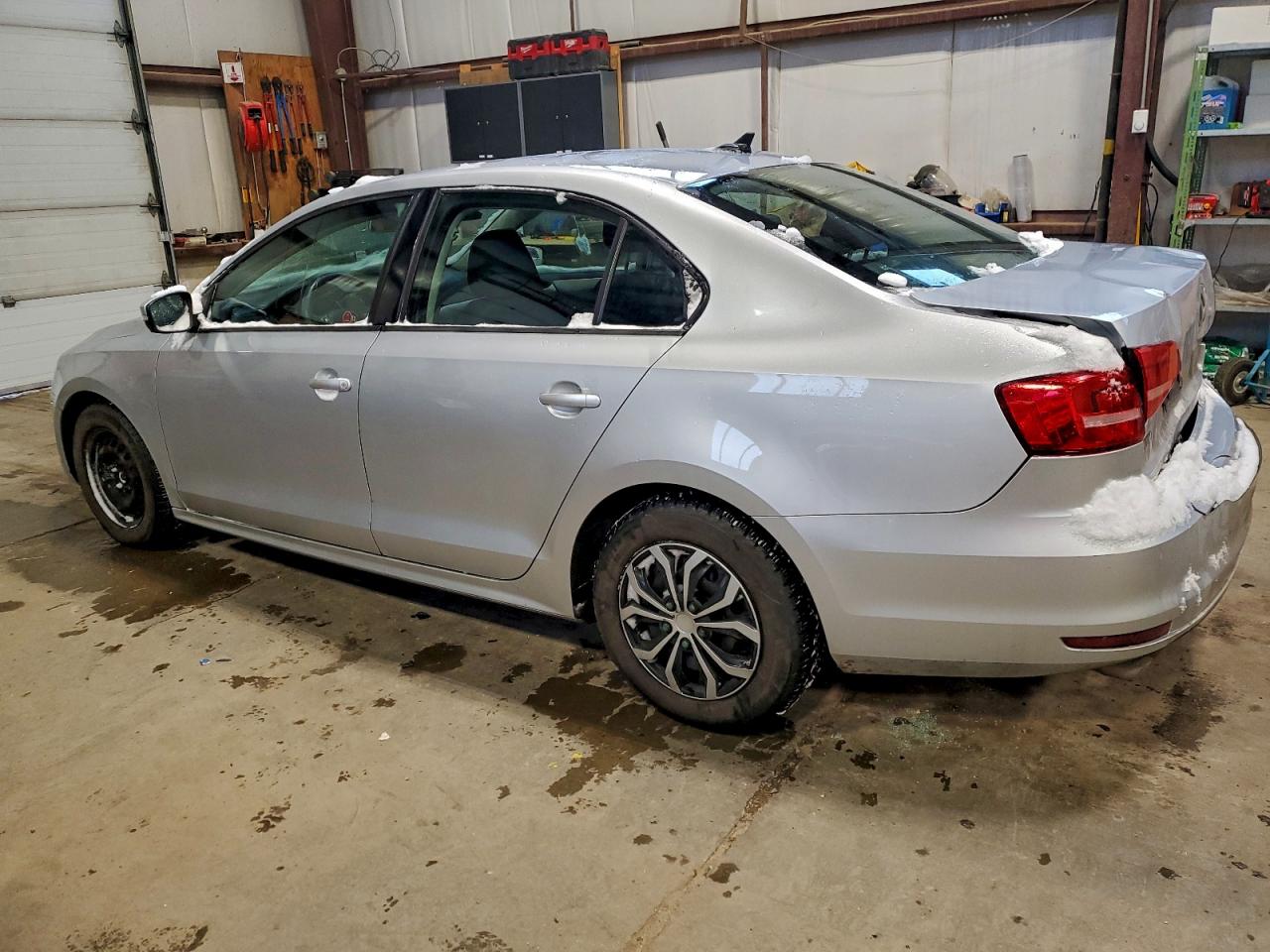 2015 VOLKSWAGEN JETTA BASE photo 2