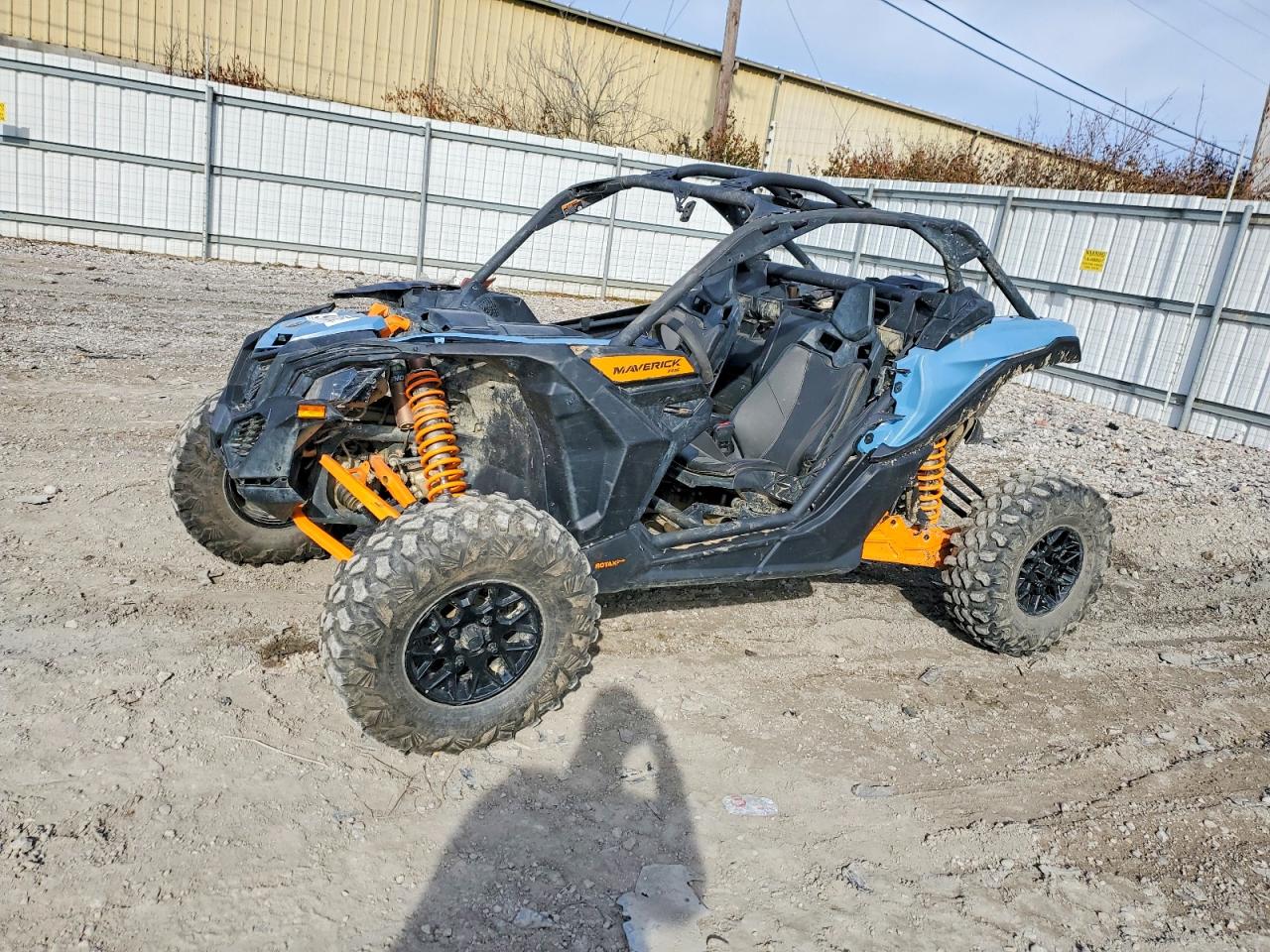 2025 CAN-AM MAVERICK X3 UTILITY VEHICLE photo 2